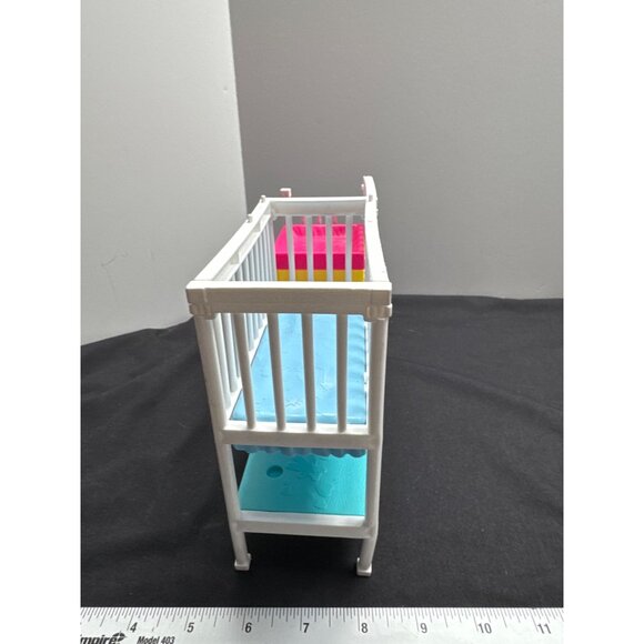 Barbie 2018 Miniature Dollhouse Crib & Changing Table Set White Frame With Pink - Picture 6 of 8
